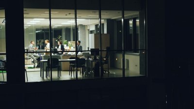 Waarom steeds meer Nederlanders een tweede baan hebben